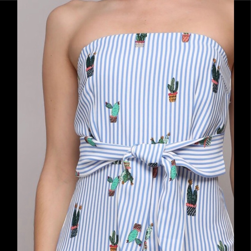 Off The Shoulder Romper - Picture 5 of 7
